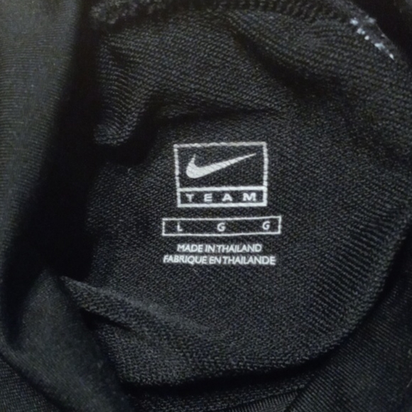 COPY - Nike Sports Top for Women - Picture 8 of 8